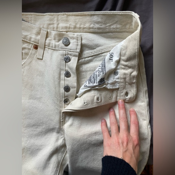 LEVIS JEANS wmn’25 CREAM color - Picture 3 of 4